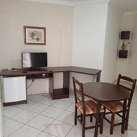 Hotel Maestro Express Toledo Толедо Экстерьер фото