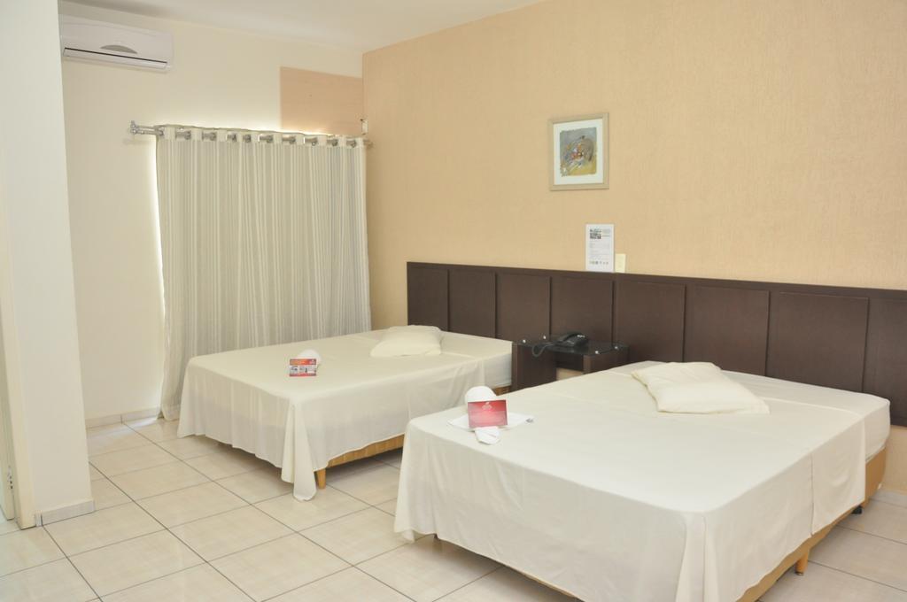 Hotel Maestro Express Toledo Толедо Экстерьер фото